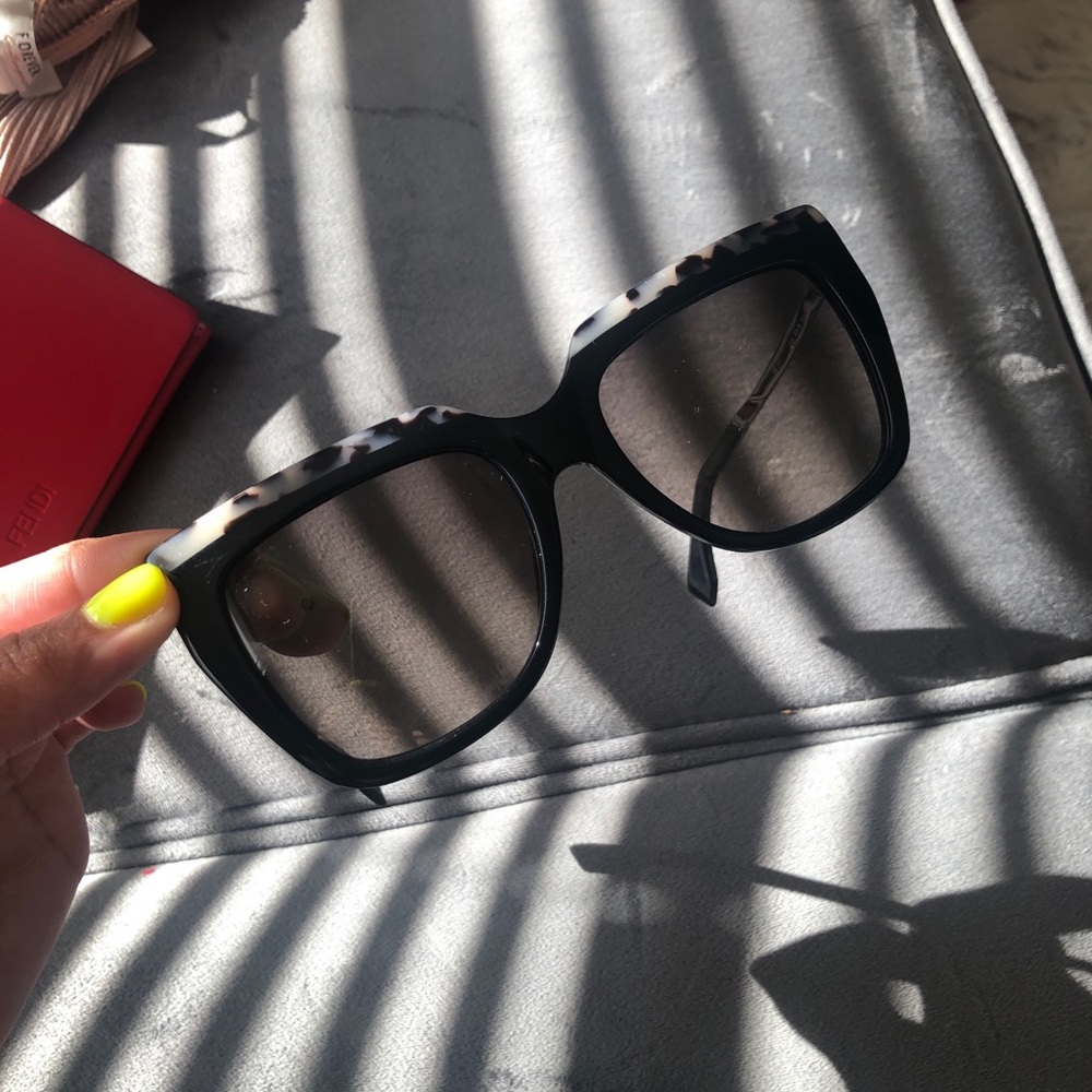 Fendi Sunglasses - Picture 3 of 5